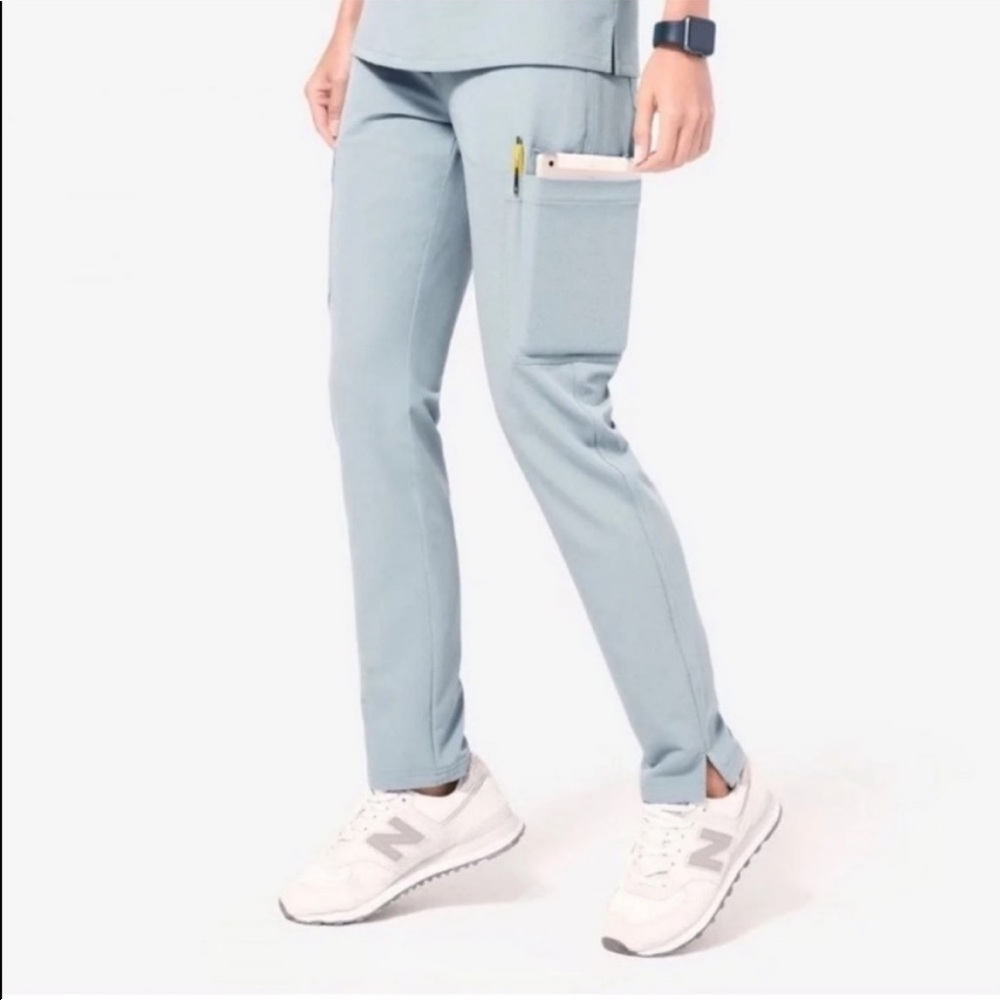 Figs Dusty Blue Yola